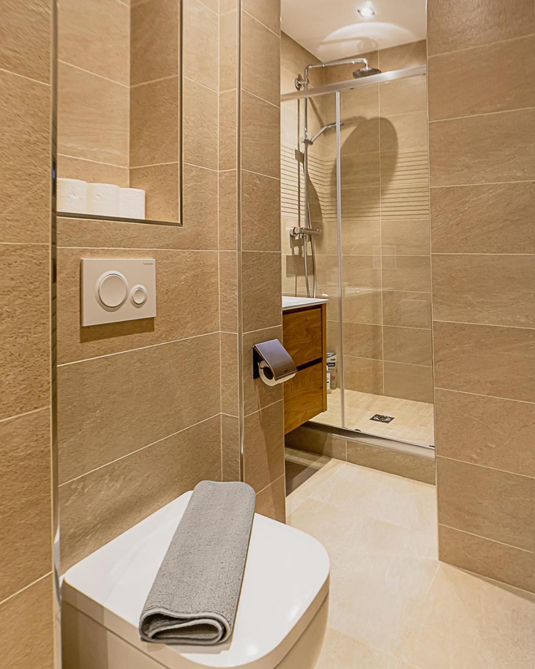 The Square, Paris-Asnieres, Private Apartment With Bedroom And Living Room Dış mekan fotoğraf
